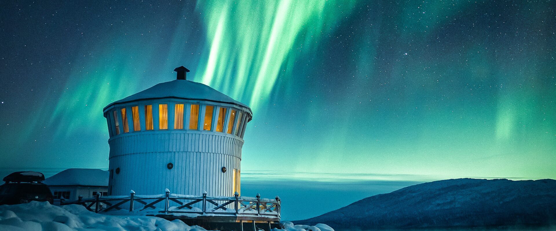 Must-Do Adventures When Chasing the Northern Lights
