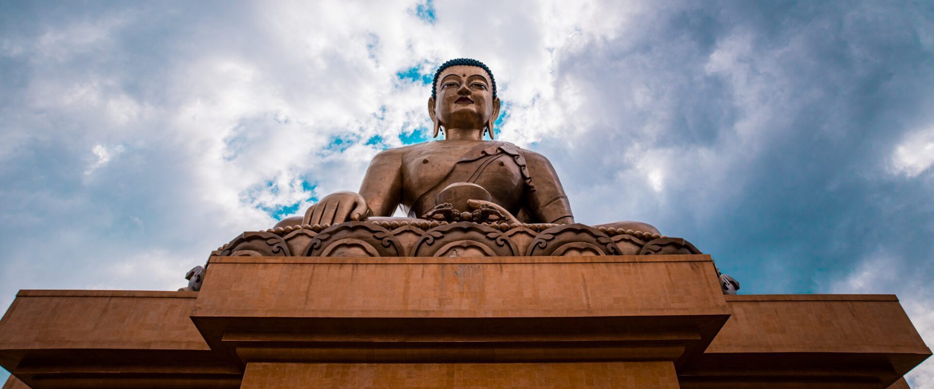 BHUTAN: LAND OF THE THUNDER DRAGON