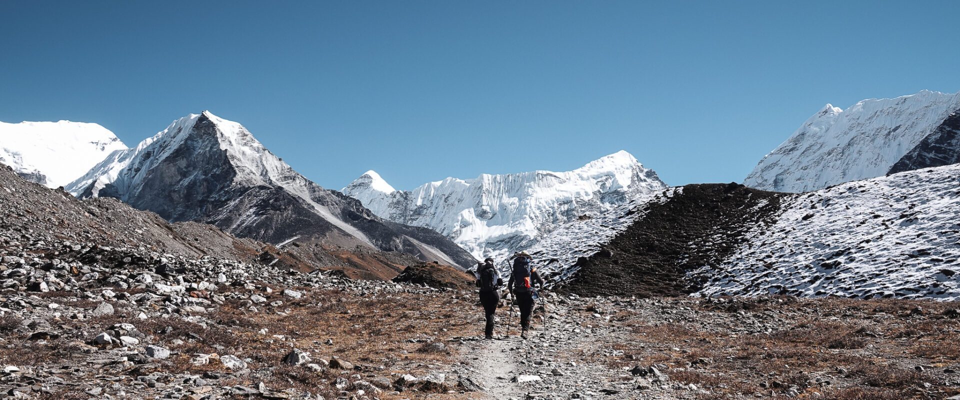 Island Peak vs. Lobuche Peak