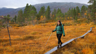 LHO guest Layla Taha trekking through the rugged landscapes of an Arctic national park on the Norway Arctic adventure
